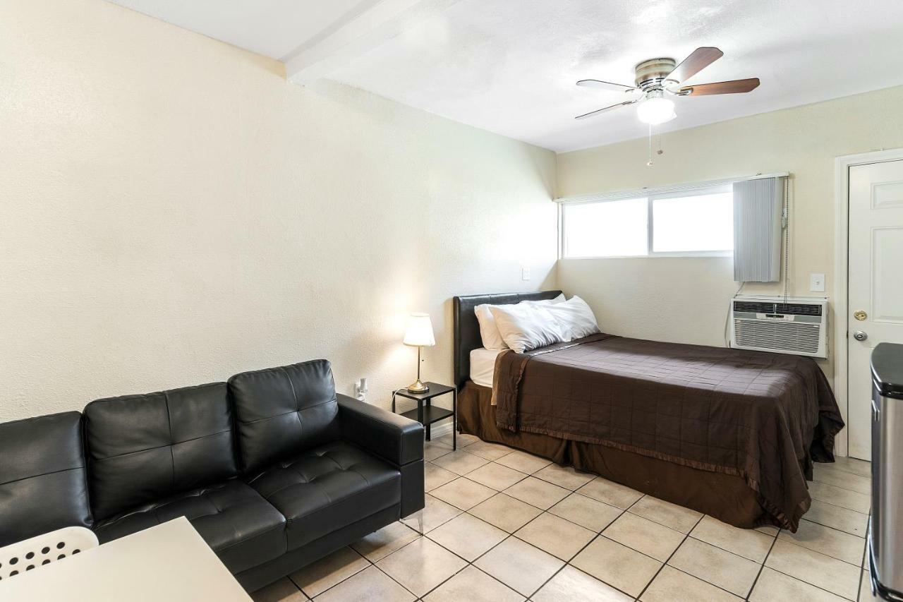 Ramona Motel Los Angeles Exterior photo